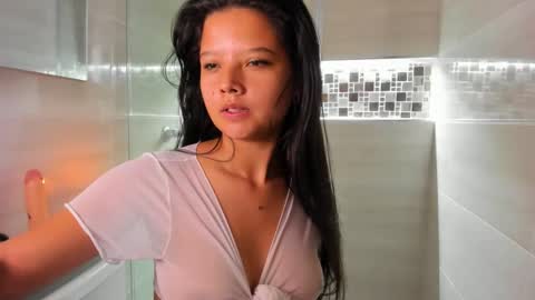 scarletrosee27 online show from 14, 2, 2025