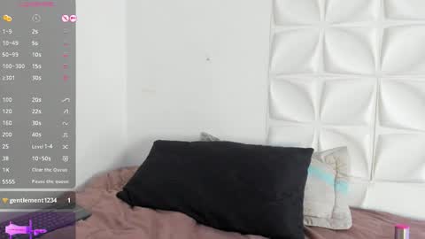 Snapshot of scarlett21__ chatting on 25, 9, 2025 Scarlett online show from 25, 9, 2025