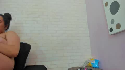 Snapshot of scarlett646 chatting on 17, 9, 2025 Scarlett 3 online show from 17, 9, 2025