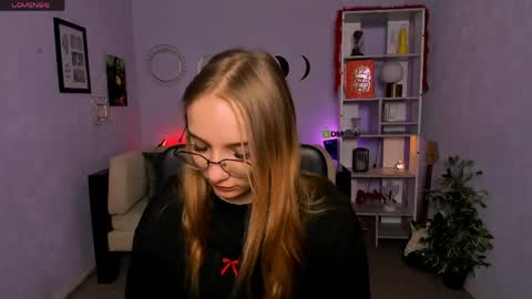 Snapshot of scarlett_badgirl chatting on 21, 4, 2026 Scarlett online show from 21, 4, 2026