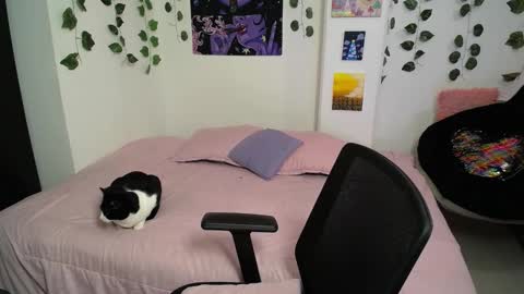 Snapshot of scarlett_blackthorne chatting on 23, 9, 2025 Scarlett Blackthorne  online show from 23, 9, 2025