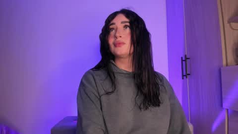 SCARLETT COLLINS online show from 24, 3, 2026