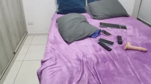 Scarlett Evans online show from 18, 2, 2025