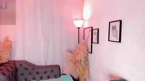 Snapshot of scarlett_johs chatting on 15, 9, 2025 Scarlett Johs online show from 15, 9, 2025