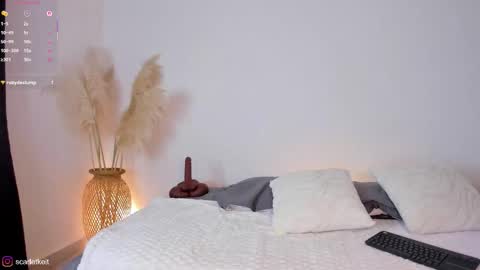 Snapshot of scarlett_keitt chatting on 12, 11, 2025 scarlet online show from 12, 11, 2025