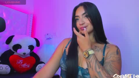 Snapshot of scarlett_luv chatting on 7, 2, 2025 Kim online show from 7, 2, 2025