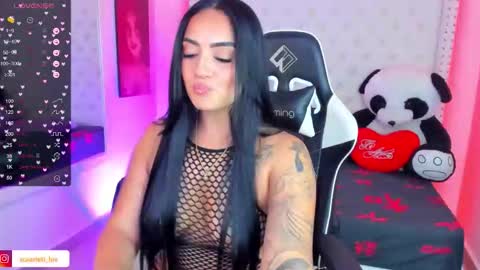 Snapshot of scarlett_luv chatting on 24, 9, 2025 Kim online show from 24, 9, 2025