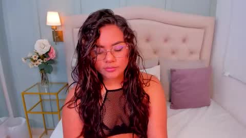 Snapshot of scarlett_rouss_ chatting on 24, 9, 2025 Scarlett online show from 24, 9, 2025