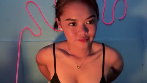 Snapshot of scarlett_snow0 chatting on 9, 10, 2025 Scarlett online show from 9, 10, 2025