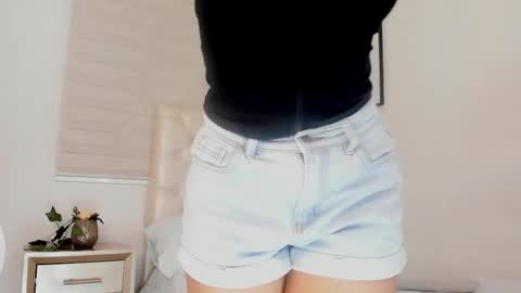 Scarleth  online show from 21, 11, 2025