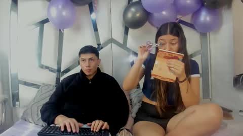 Snapshot of scarlettandlucas chatting on 4, 2, 2026 Scarlett and Lucas online show from 4, 2, 2026