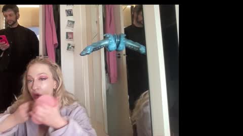 Snapshot of scarlettbbby chatting on 11, 9, 2025 Scarlett online show from 11, 9, 2025