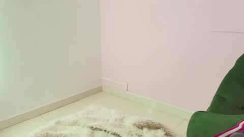 Snapshot of scarlette04 chatting on 19, 1, 2025 SCARLETTE online show from 19, 1, 2025