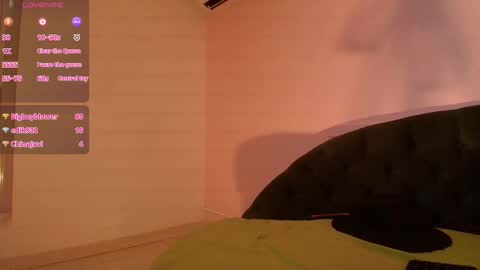 Snapshot of scarlette04 chatting on 11, 3, 2025 SCARLETTE online show from 11, 3, 2025