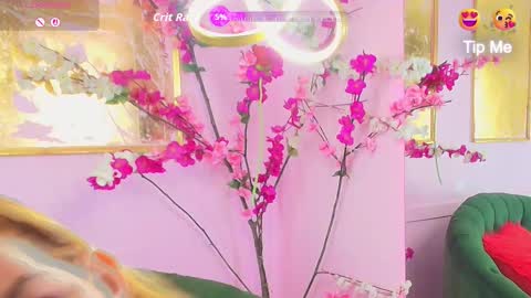 Snapshot of scarlette04 chatting on 21, 9, 2025 SCARLETTE online show from 21, 9, 2025