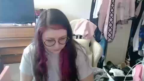 Scarlett online show from 15, 10, 2025