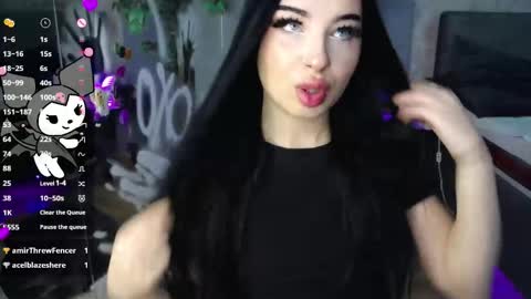 scarlettjakobs online show from 4, 12, 2025