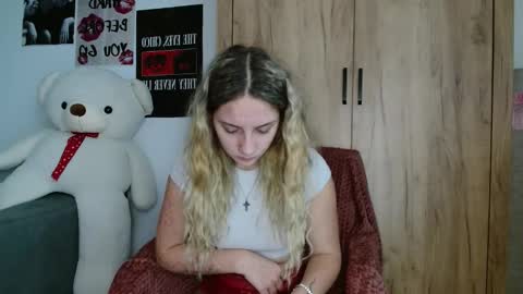 ScarlettSmithz online show from 11, 9, 2025