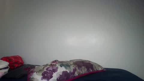 Snapshot of scentedfriction chatting on 11, 10, 2025 scentedfriction online show from 11, 10, 2025