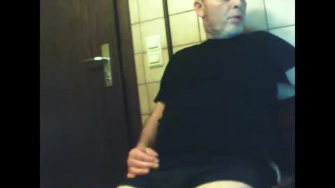 Snapshot of schnibschnab chatting on 10, 11, 2025 schnibschnab online show from 10, 11, 2025