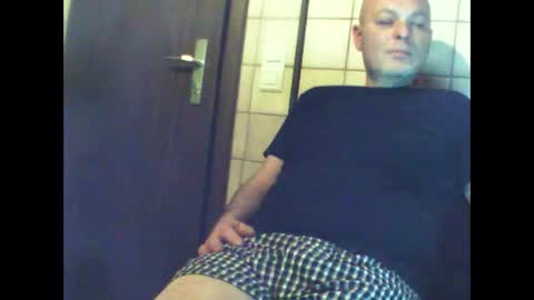 Snapshot of schnibschnab chatting on 21, 11, 2025 schnibschnab online show from 21, 11, 2025