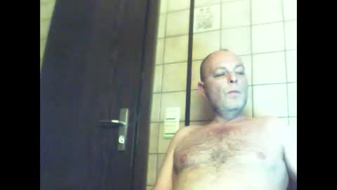 Snapshot of schnibschnab chatting on 28, 11, 2025 schnibschnab online show from 28, 11, 2025