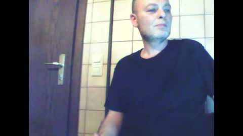 Snapshot of schnibschnab chatting on 16, 12, 2025 schnibschnab online show from 16, 12, 2025