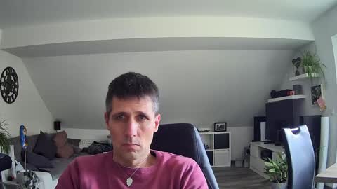 Dildomen online show from 3, 4, 2026