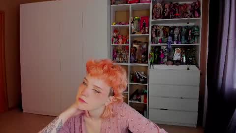 Snapshot of school_love chatting on 25, 6, 2026 Rina online show from 25, 6, 2026
