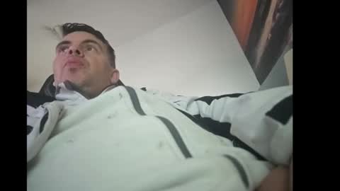 Snapshot of schosch01 chatting on 12, 3, 2025 schosch01 online show from 12, 3, 2025