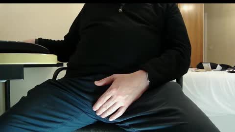 Snapshot of schwanz2023 chatting on 12, 10, 2025 Mick online show from 12, 10, 2025