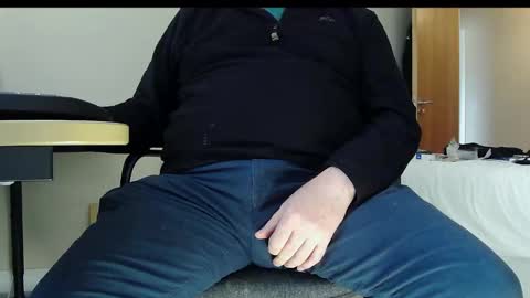 Snapshot of schwanz2023 chatting on 13, 10, 2025 Mick online show from 13, 10, 2025