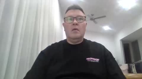 Snapshot of scoobs71 chatting on 19, 4, 2026 Scoobs online show from 19, 4, 2026