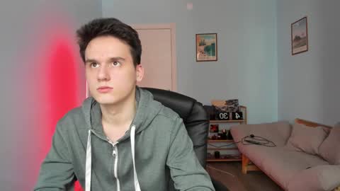 Thomas brunette and Alex blond online show from 3, 2, 2025