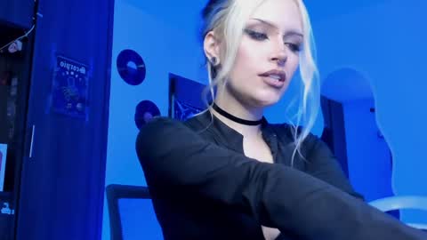 Goddess online show from 12, 4, 2026