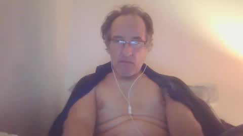 Snapshot of scotchwhieskie chatting on 19, 12, 2024 scotchwhieskie online show from 19, 12, 2024