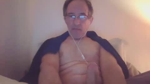 Snapshot of scotchwhieskie chatting on 2, 2, 2025 scotchwhieskie online show from 2, 2, 2025