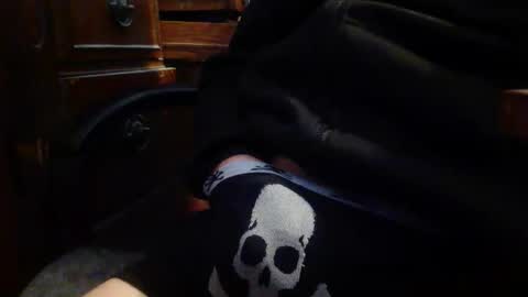 Snapshot of scott01092463171 chatting on 16, 12, 2025 Goth witch69 online show from 16, 12, 2025