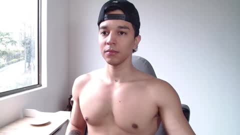 Snapshot of scott_brasher1 chatting on 17, 2, 2025 Twitter Scott brasher1 Instagram Camiloestuardo2 online show from 17, 2, 2025