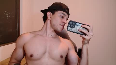 Snapshot of scott_brasher1 chatting on 20, 2, 2025 Twitter Scott brasher1 Instagram Camiloestuardo2 online show from 20, 2, 2025