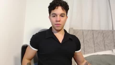 Snapshot of scott_brasher1 chatting on 13, 11, 2025 Twitter Scott brasher1 Instagram Camiloestuardo2 online show from 13, 11, 2025