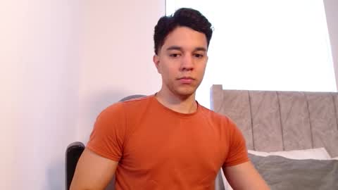 Snapshot of scott_brasher1 chatting on 24, 11, 2025 Twitter Scott brasher1 Instagram Camiloestuardo2 online show from 24, 11, 2025