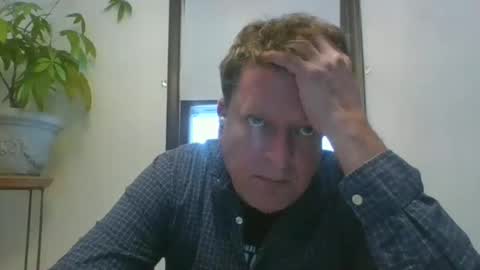 Snapshot of scottpbi52 chatting on 5, 1, 2025 scottpbi52 online show from 5, 1, 2025