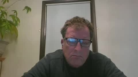 Snapshot of scottpbi52 chatting on 7, 1, 2025 scottpbi52 online show from 7, 1, 2025