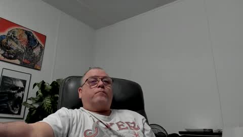 YourBannana1 online show from 11, 3, 2025