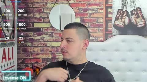 Snapshot of scotty_music chatting on 17, 9, 2025 Ricardo online show from 17, 9, 2025