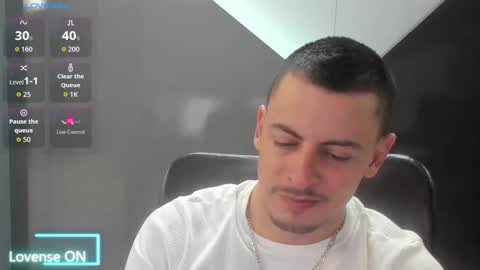 Snapshot of scotty_music chatting on 18, 9, 2025 Ricardo online show from 18, 9, 2025