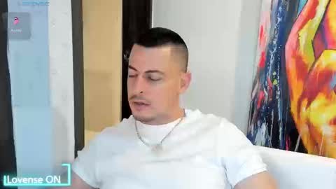 Snapshot of scotty_music chatting on 27, 9, 2025 Ricardo online show from 27, 9, 2025