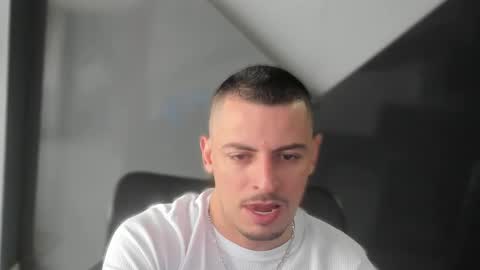 Snapshot of scotty_music chatting on 4, 10, 2025 Ricardo online show from 4, 10, 2025