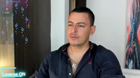 Snapshot of scotty_music chatting on 26, 10, 2025 Ricardo online show from 26, 10, 2025